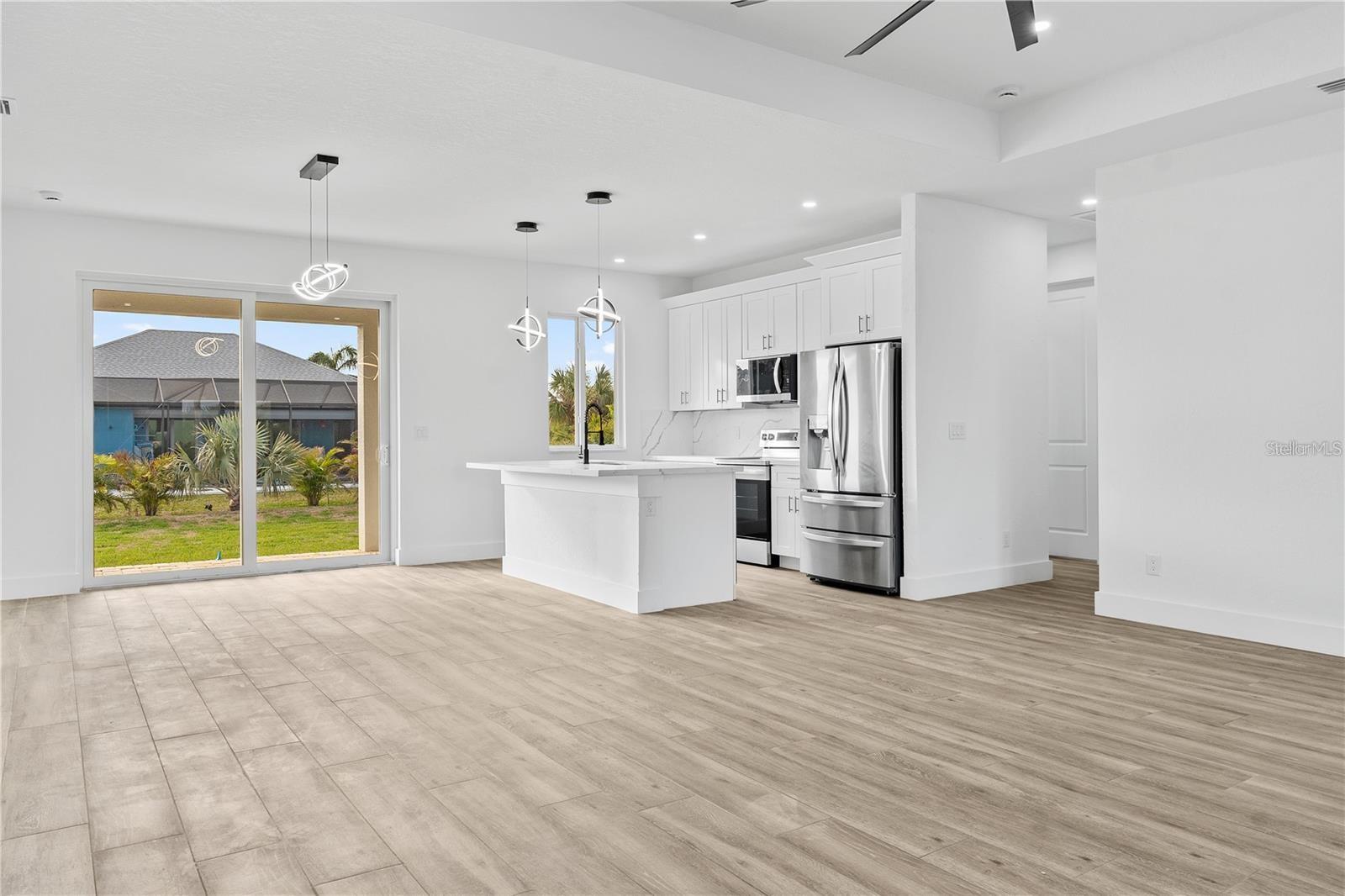 10071 KINGSVILLE DRIVE
