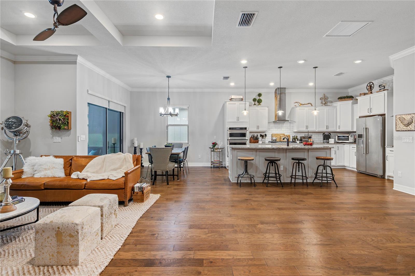 LAKE EMMA SOUND - Residential