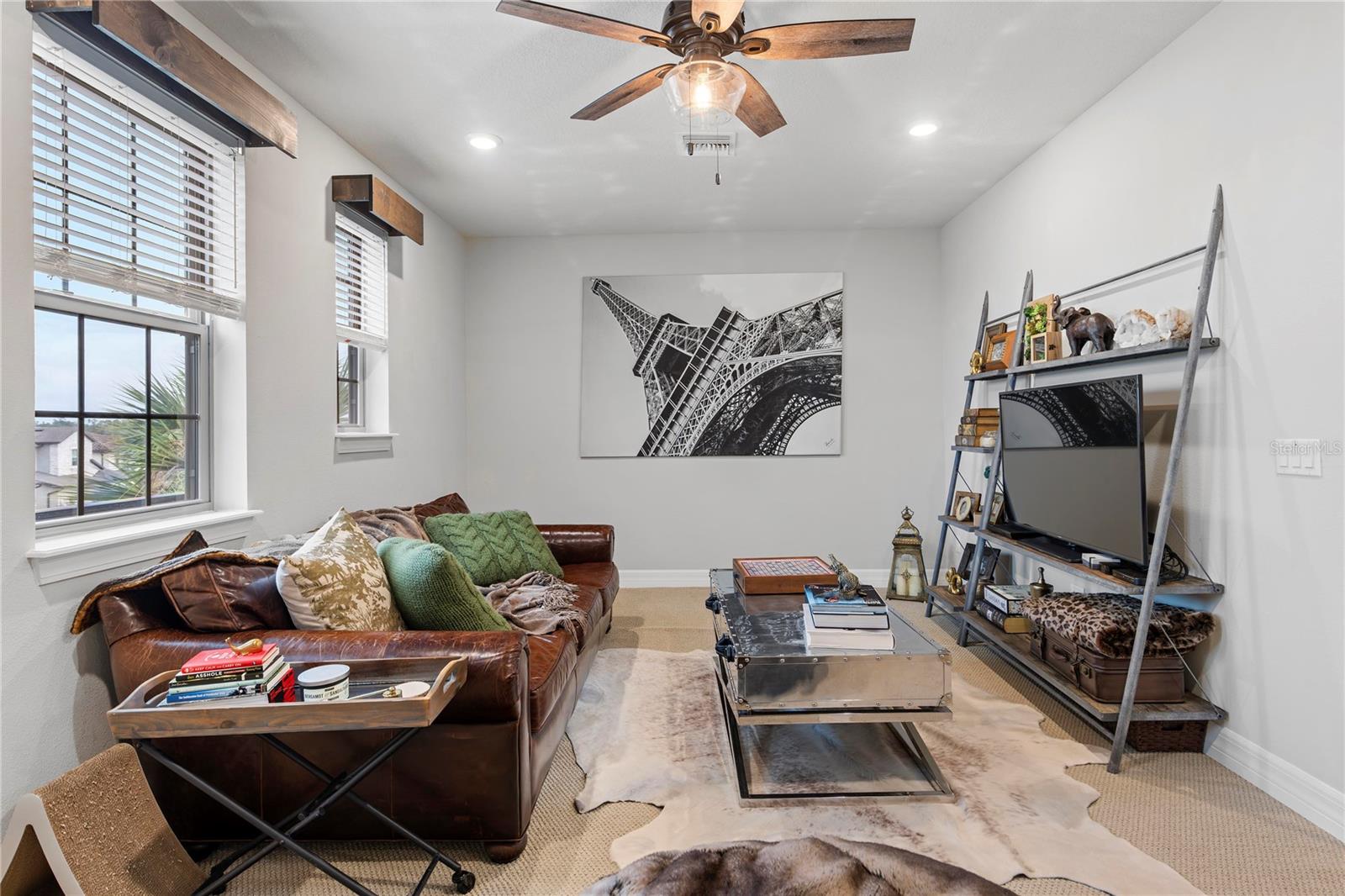 LAKE EMMA SOUND - Residential