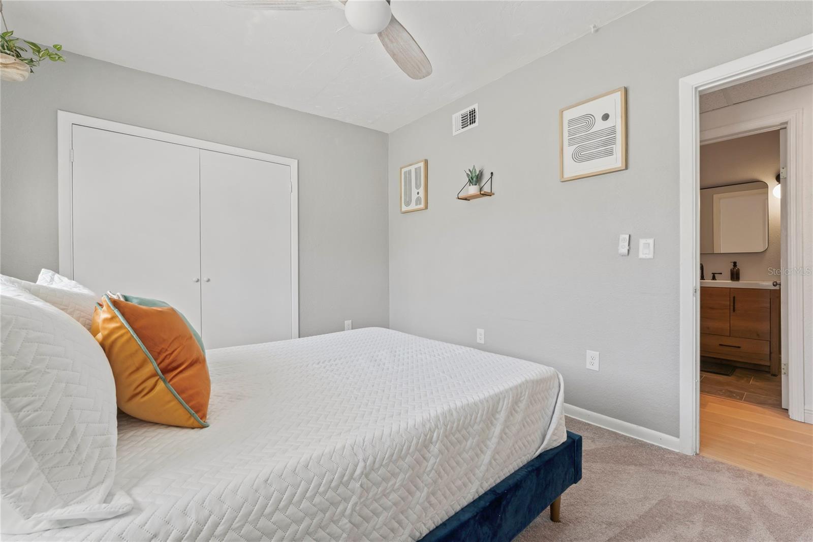 YELLOW BANKS GROVE 3RD ADD - Residential