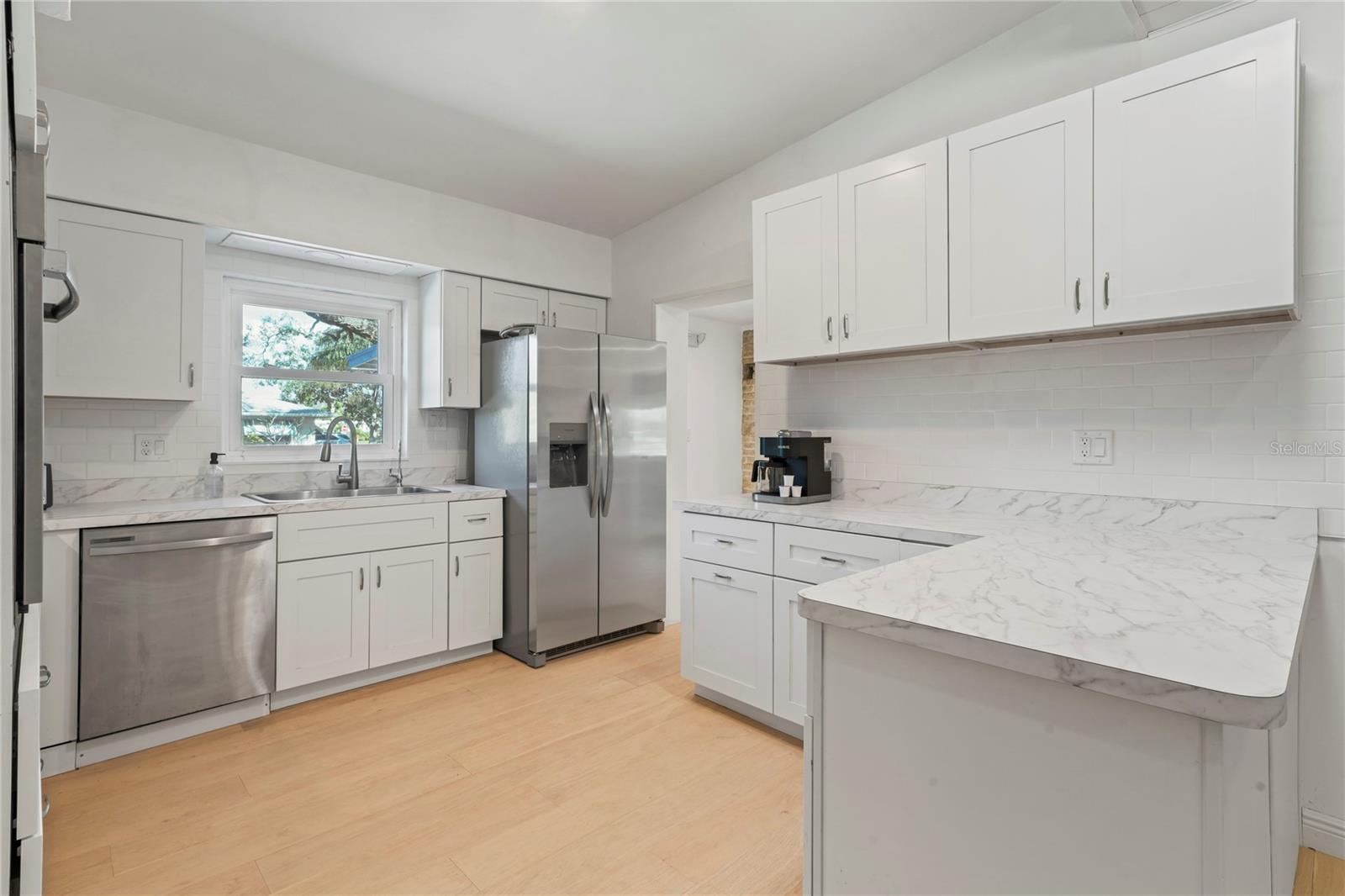 YELLOW BANKS GROVE 3RD ADD - Residential