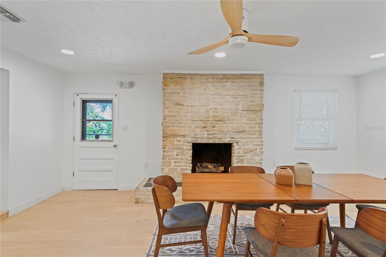 YELLOW BANKS GROVE 3RD ADD - Residential