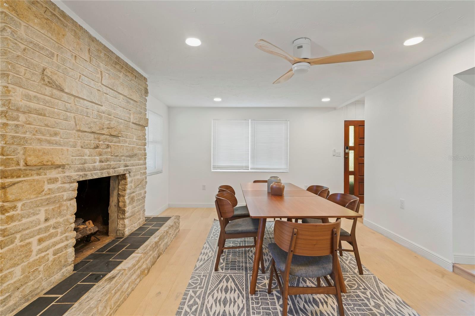 YELLOW BANKS GROVE 3RD ADD - Residential