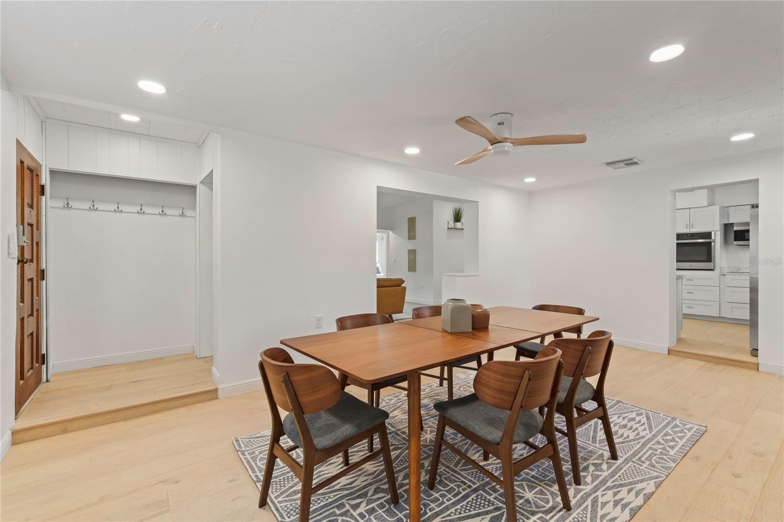 YELLOW BANKS GROVE 3RD ADD - Residential