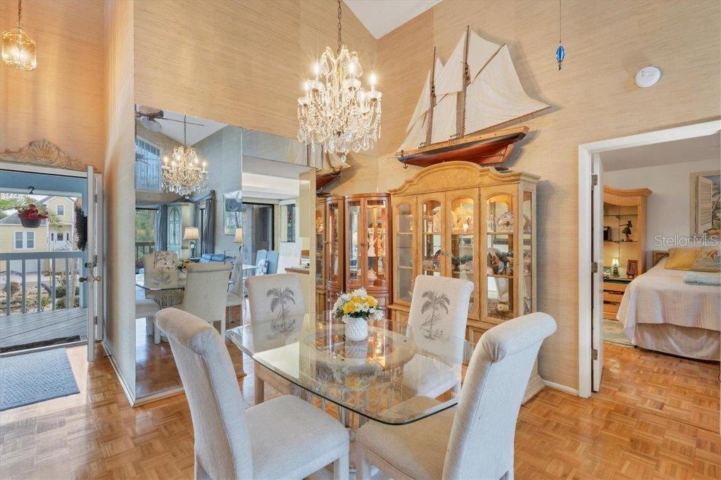 ROBERTS POINT - Residential