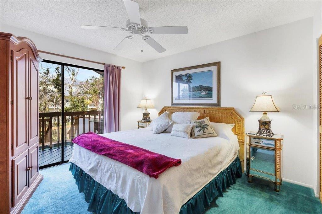 ROBERTS POINT - Residential