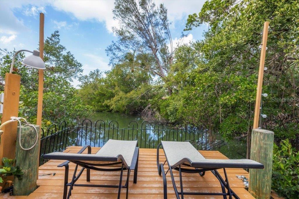 ROBERTS POINT - Residential