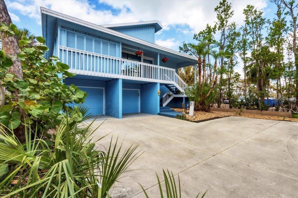 ROBERTS POINT - Residential