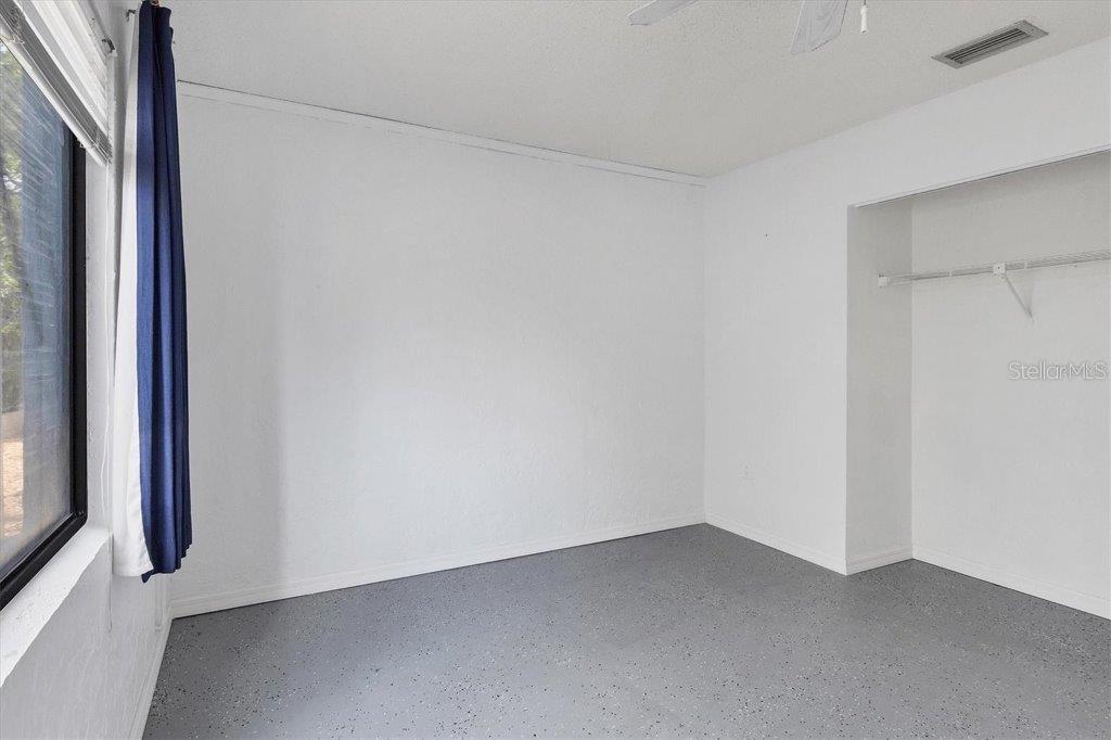 ROBERTS POINT - Residential