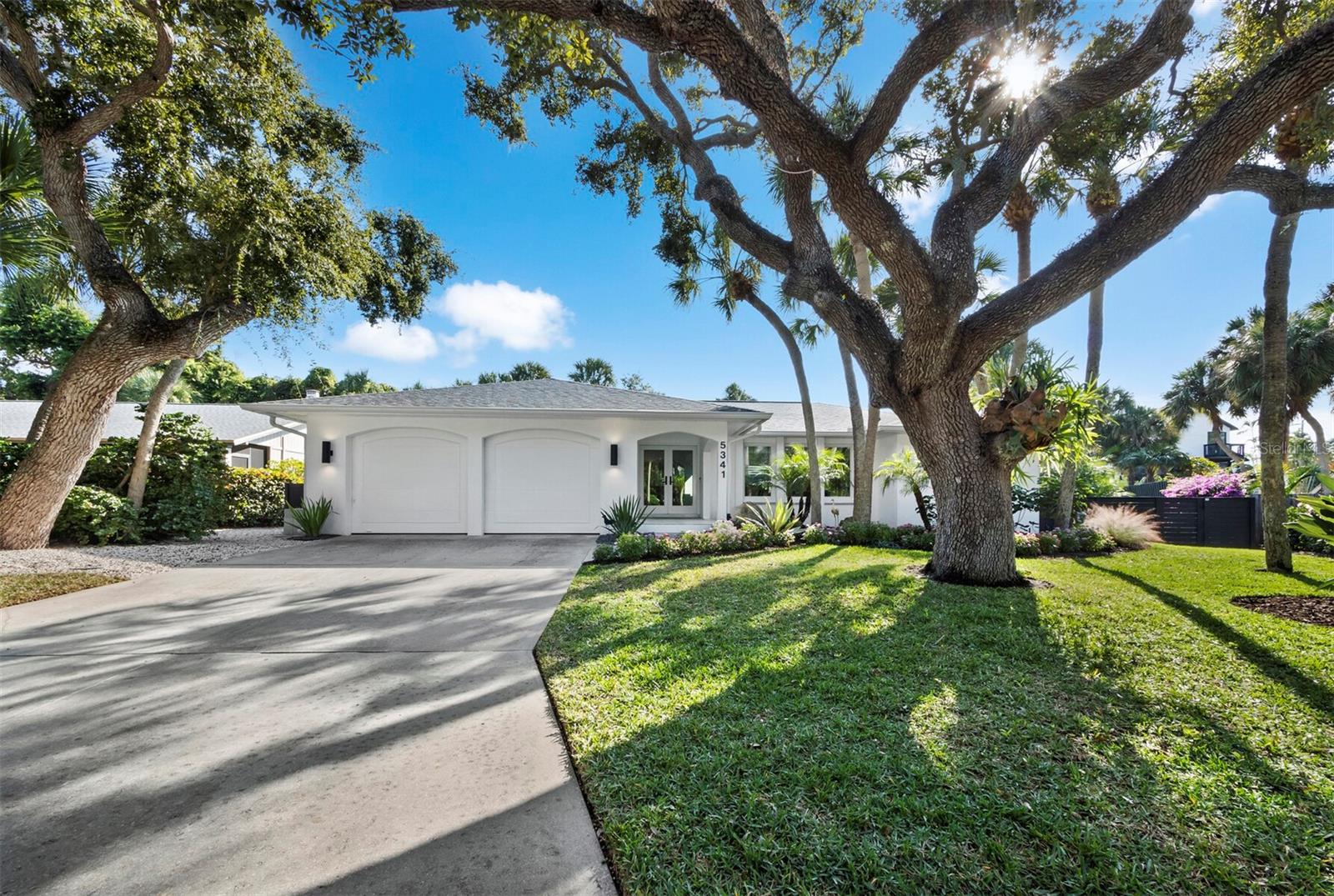 SIESTA COVE - Residential