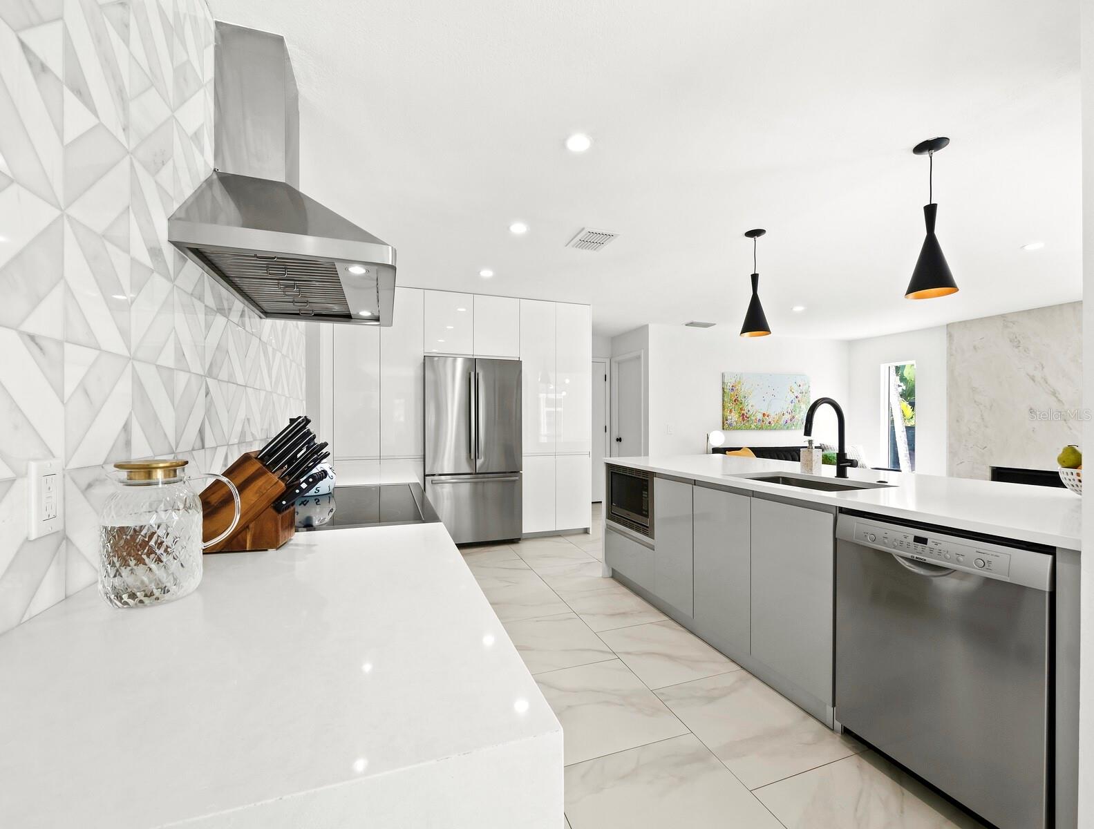 SIESTA COVE - Residential