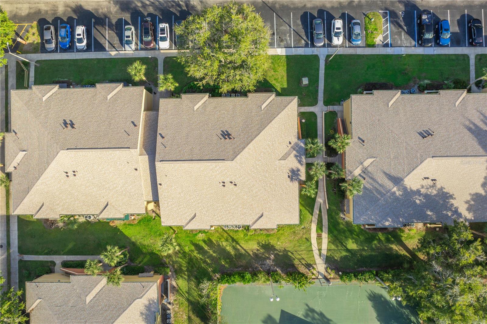 OXFORD SQUARE CONDO - Residential Lease