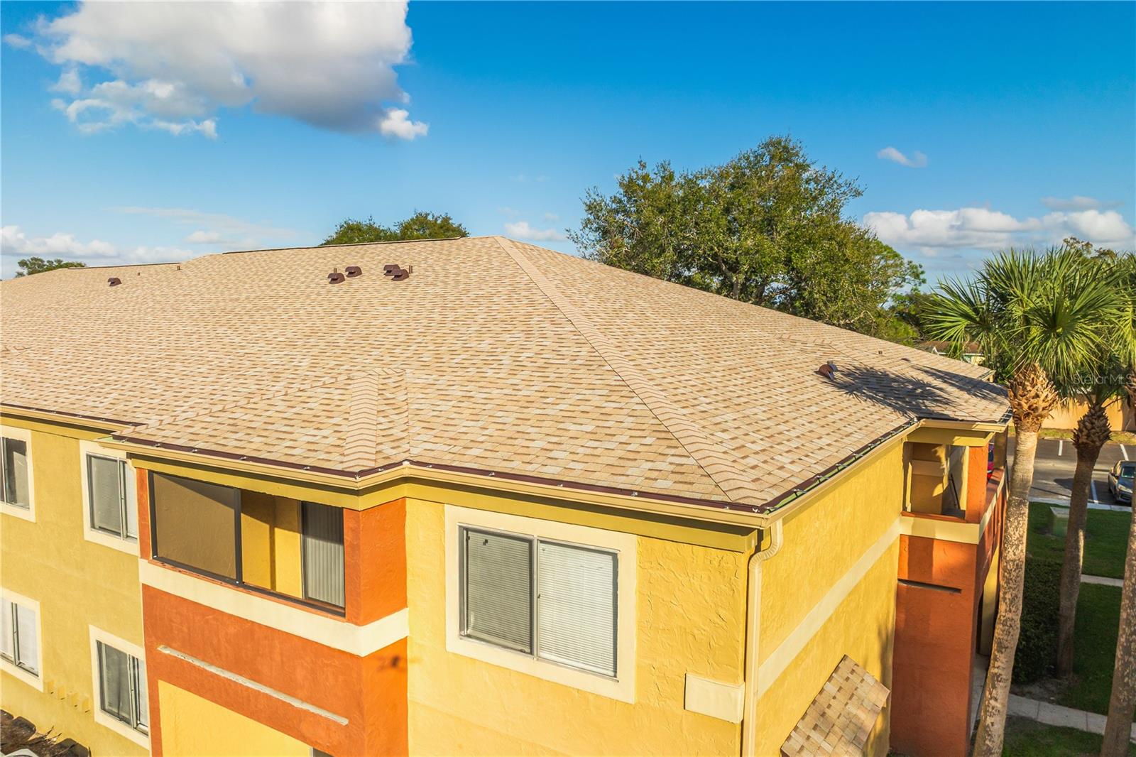 OXFORD SQUARE CONDO - Residential Lease