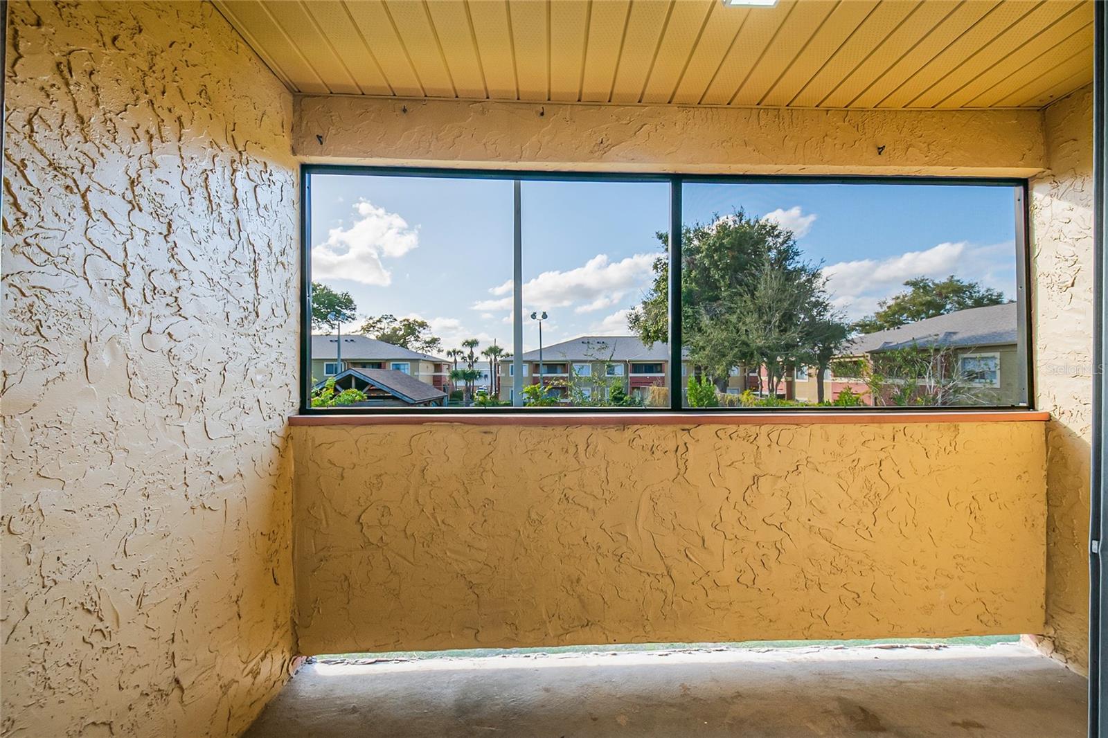 OXFORD SQUARE CONDO - Residential Lease