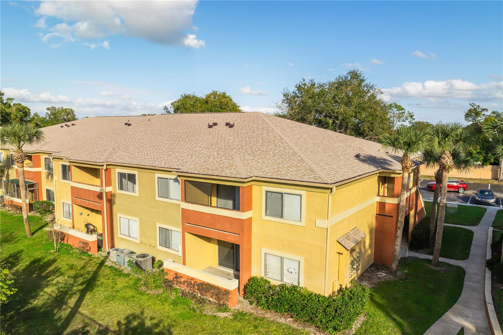 OXFORD SQUARE CONDO - Residential Lease