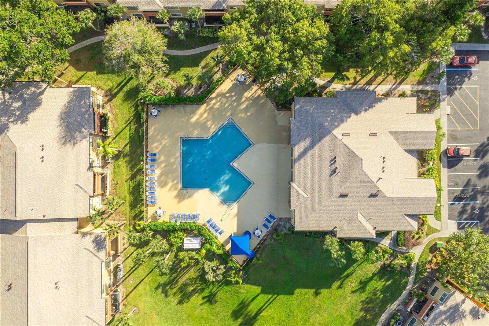 OXFORD SQUARE CONDO - Residential Lease