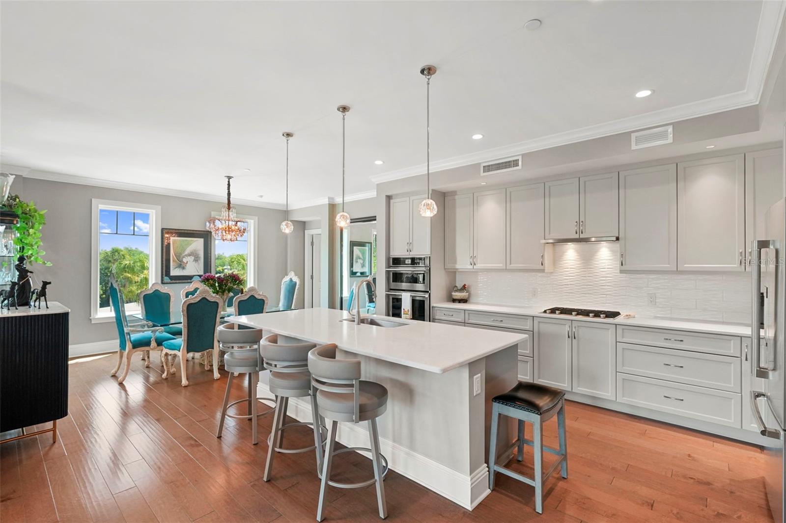 RESIDENCES AT BELLEVIEW PLACE CONDO - Residential