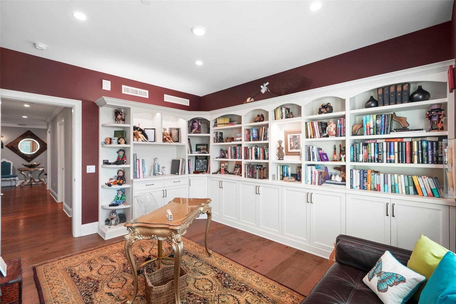 RESIDENCES AT BELLEVIEW PLACE CONDO - Residential