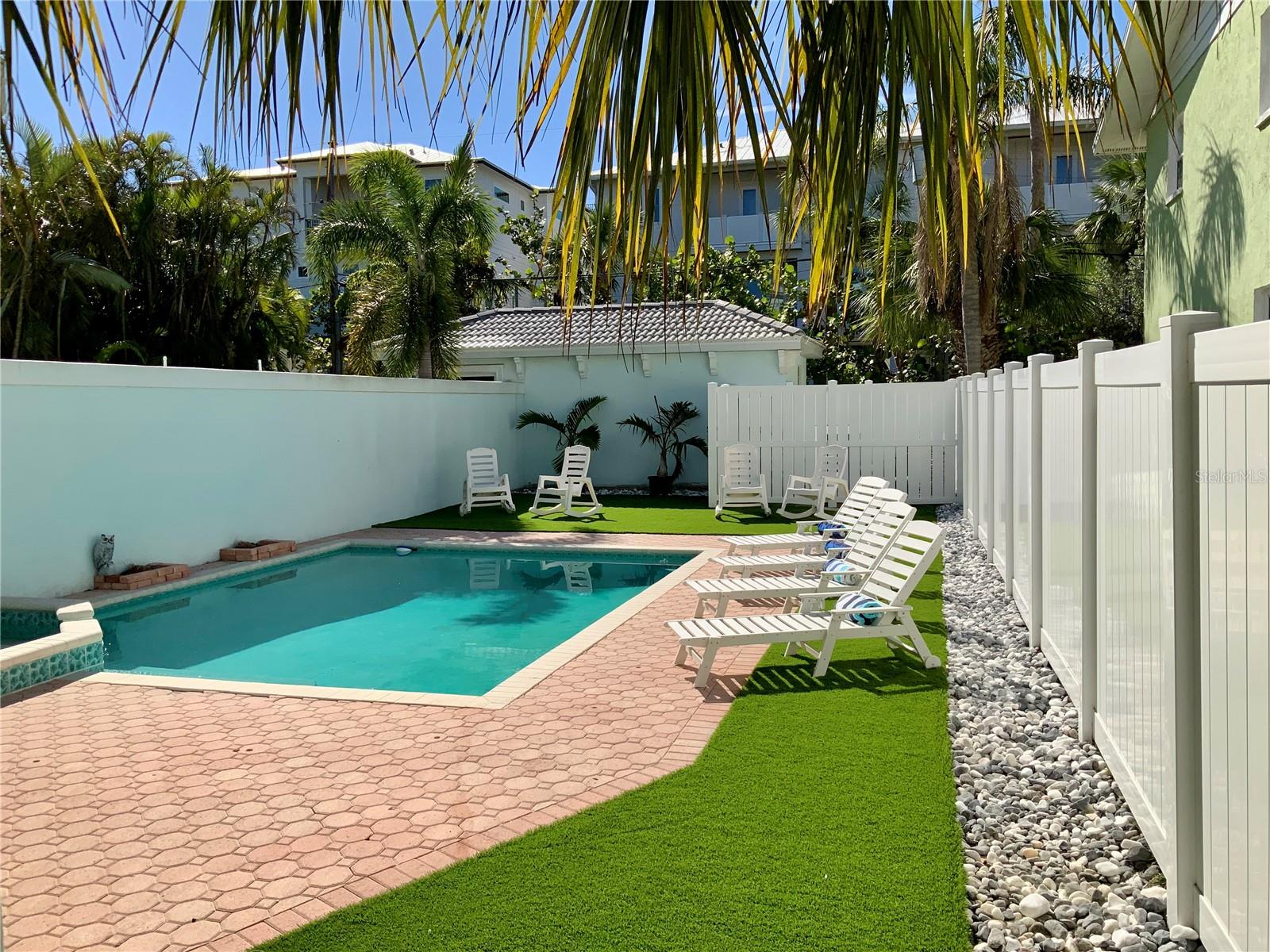 SARASOTA BEACH - Residential