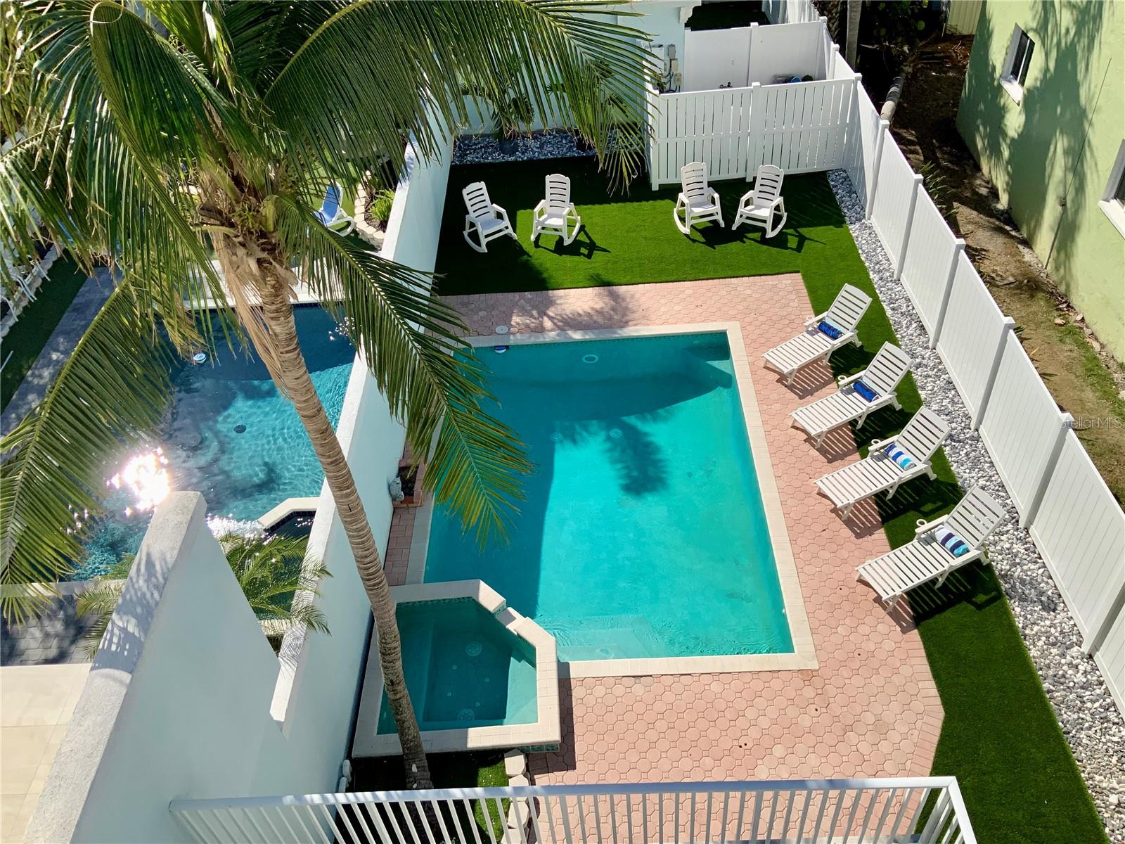 SARASOTA BEACH - Residential