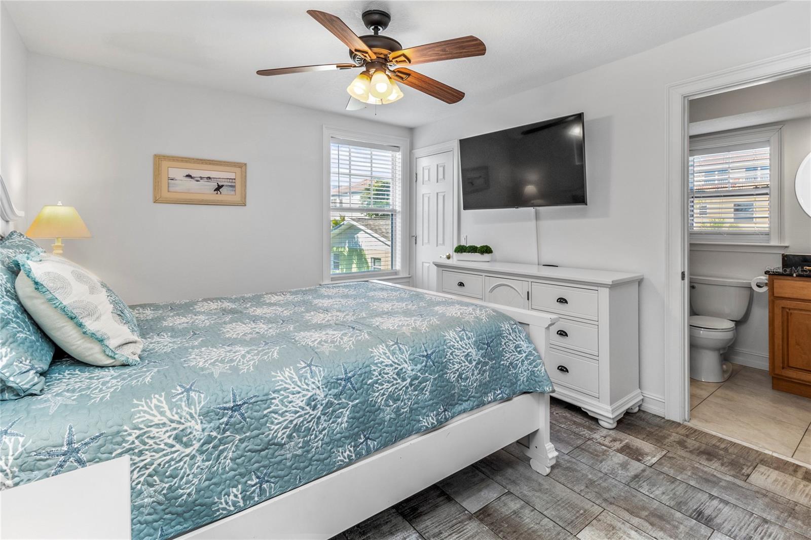 SARASOTA BEACH - Residential