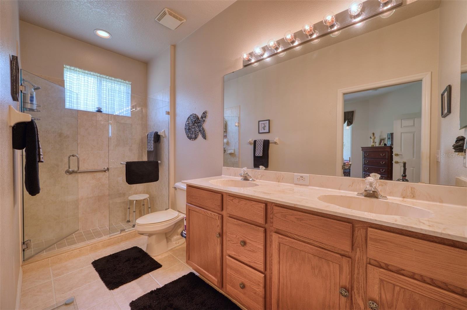 LAKERIDGE FALLS PH 1C - Residential