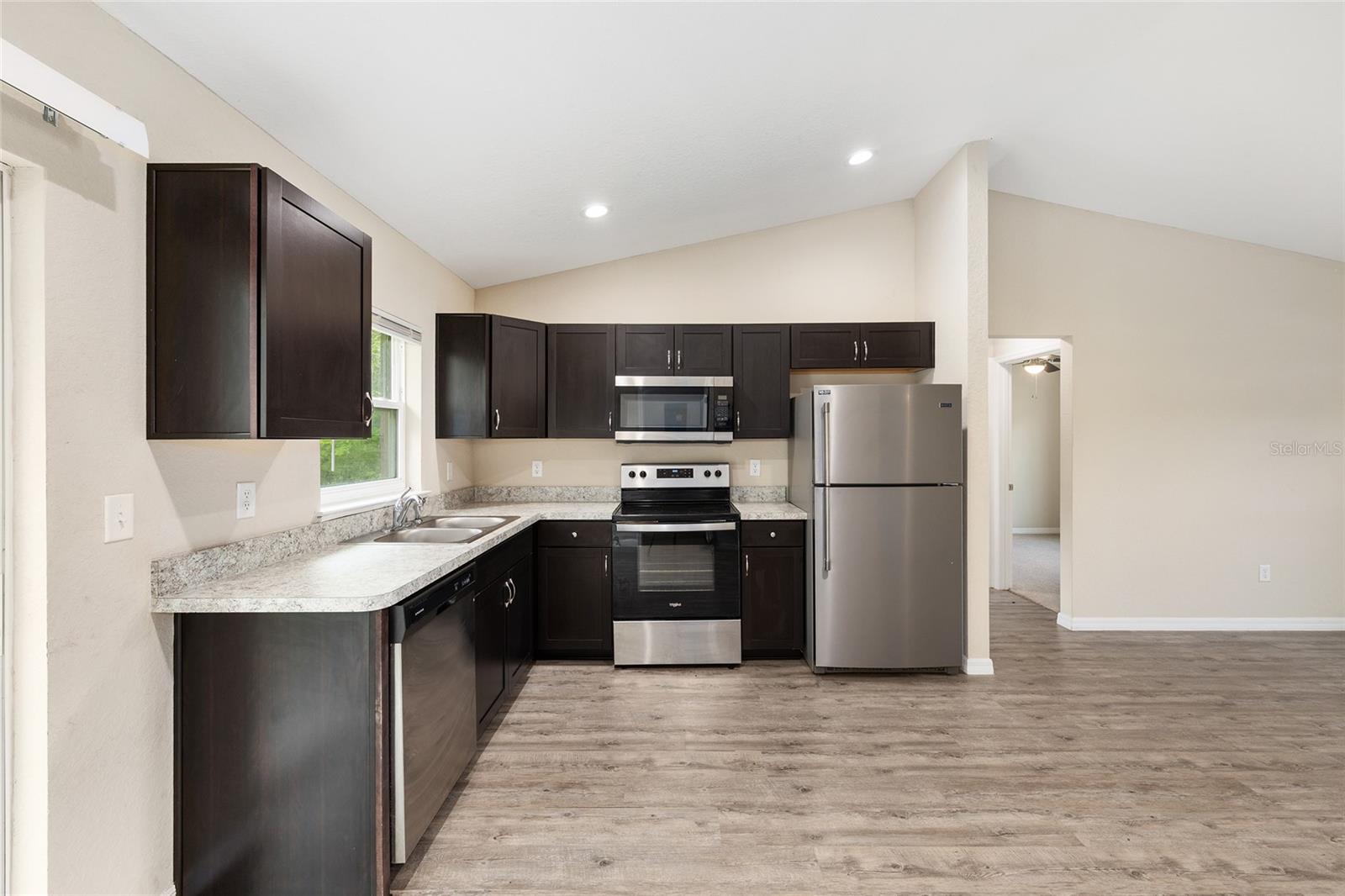 RAINBOW PARK UN 04 - Residential