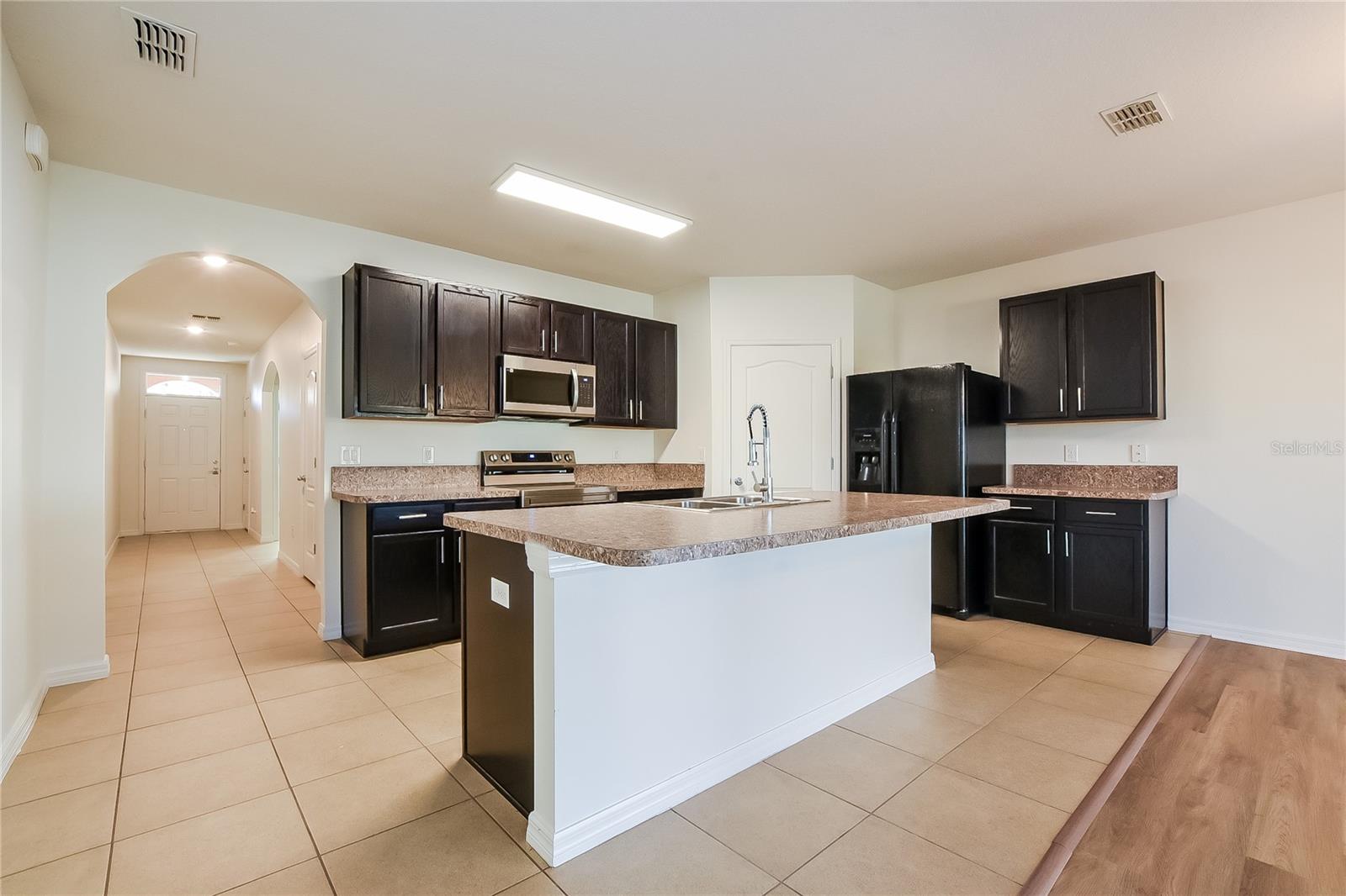 2607 SUMMERGLEN LANE