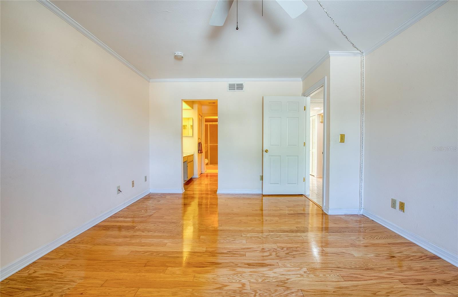 PELICAN CREEK VILLAGE CONDO - Residential