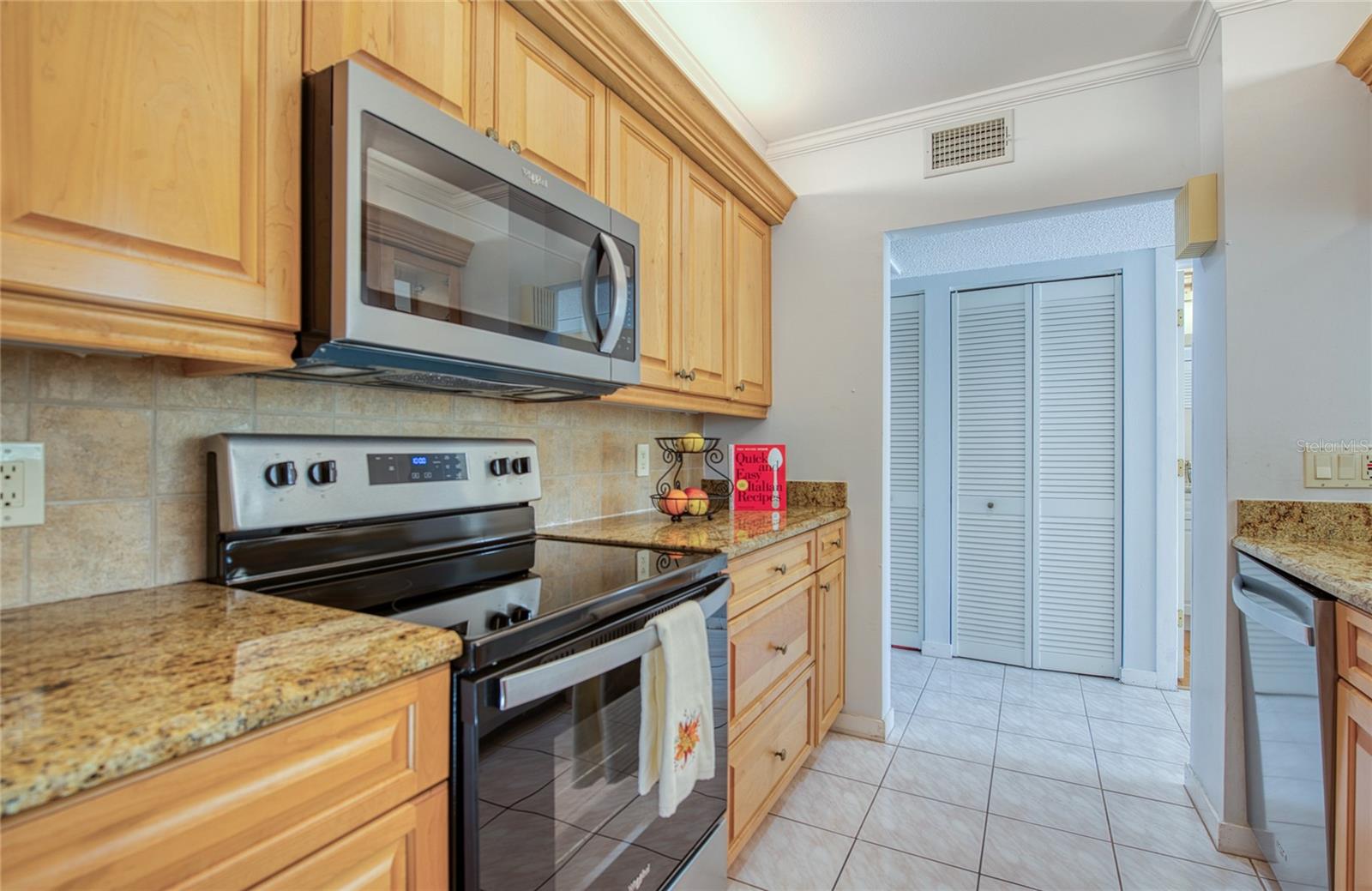 PELICAN CREEK VILLAGE CONDO - Residential
