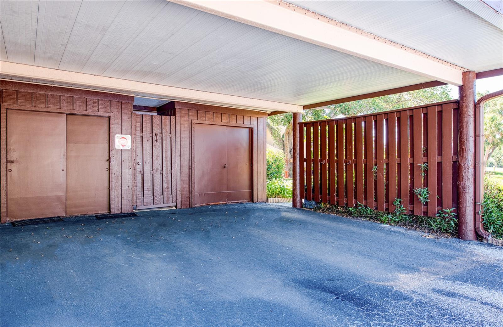 PELICAN CREEK VILLAGE CONDO - Residential