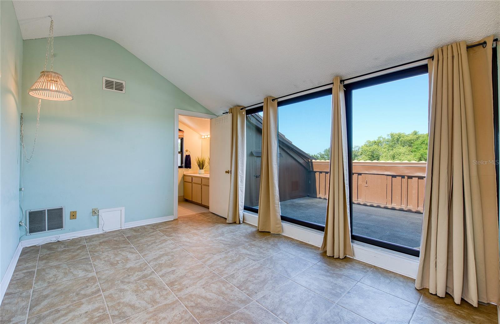 PELICAN CREEK VILLAGE CONDO - Residential