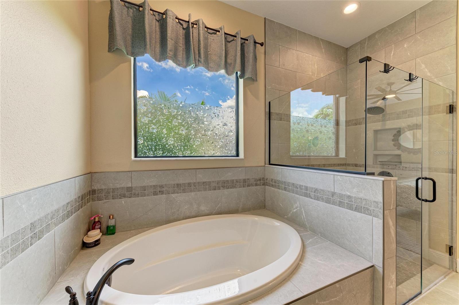 CROSSCREEK PH I SUBPH B & C - Residential