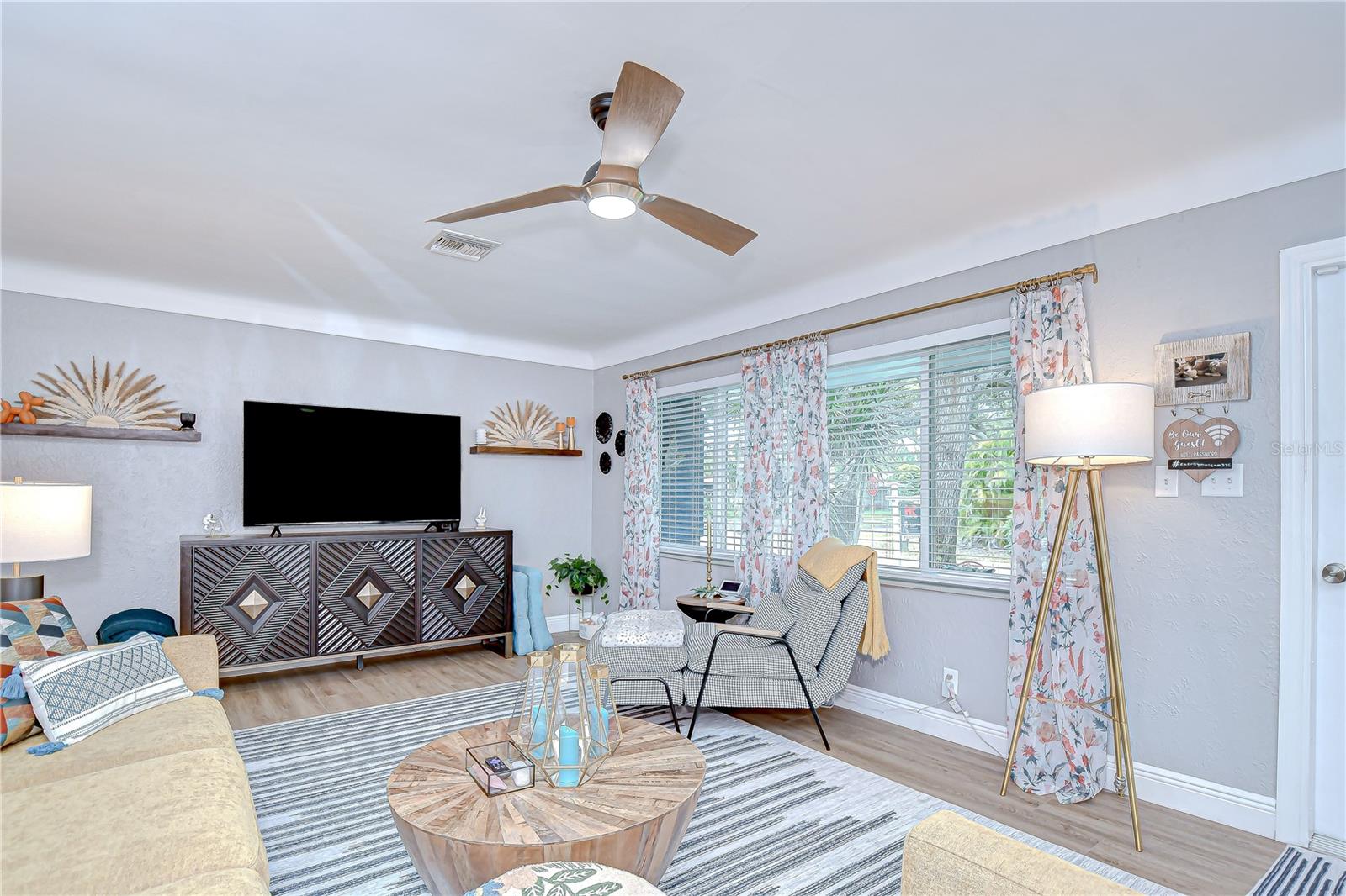 PASADENA ESTATES - Residential