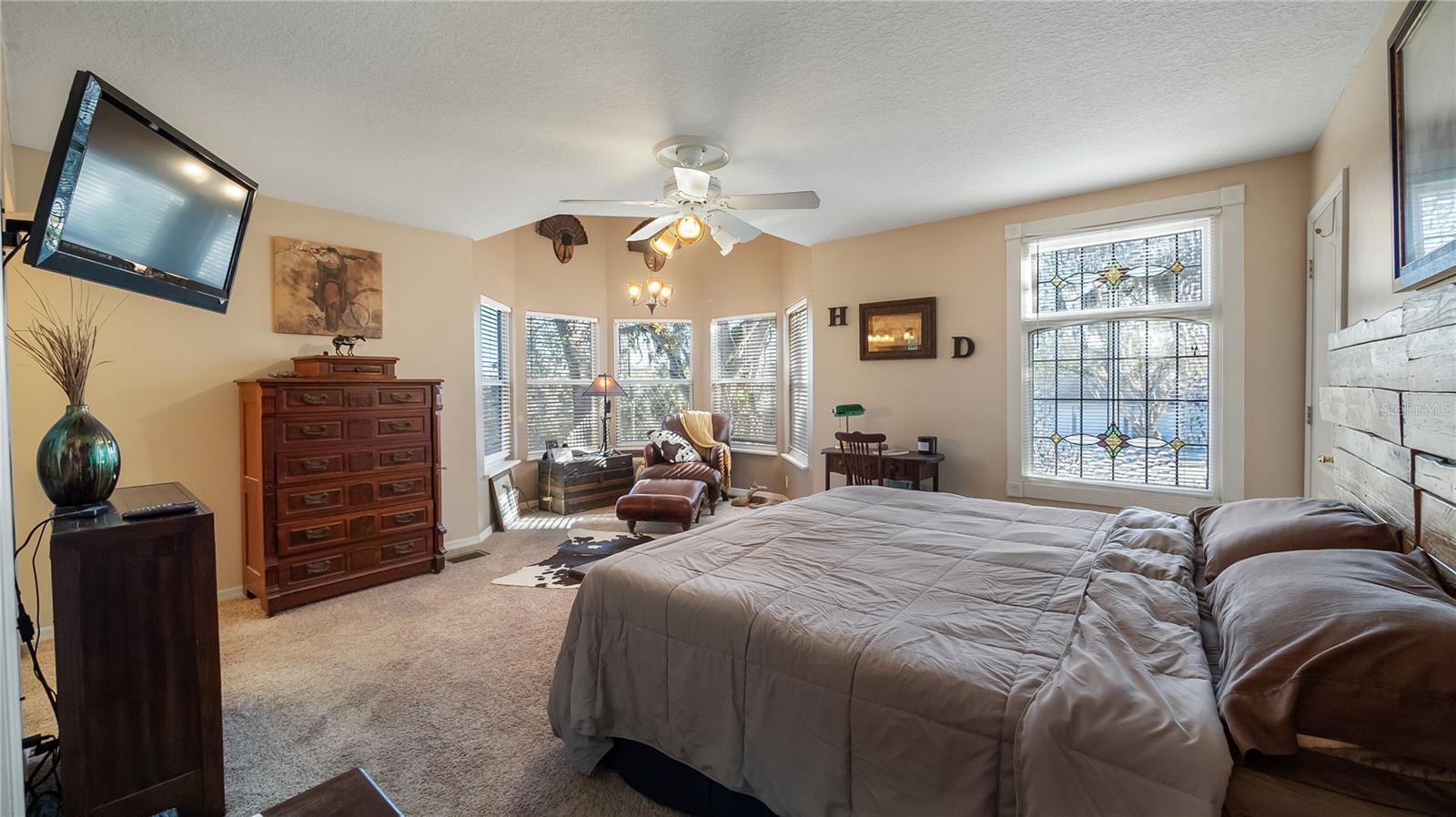 CLERMONT SUNNYSIDE UNIT - Residential