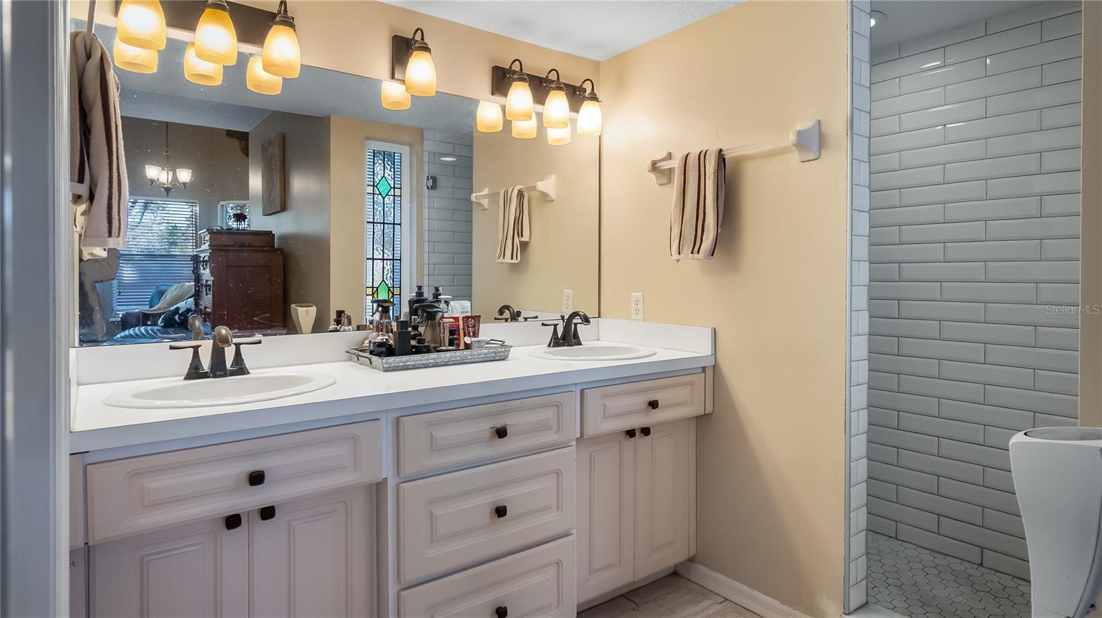 CLERMONT SUNNYSIDE UNIT - Residential