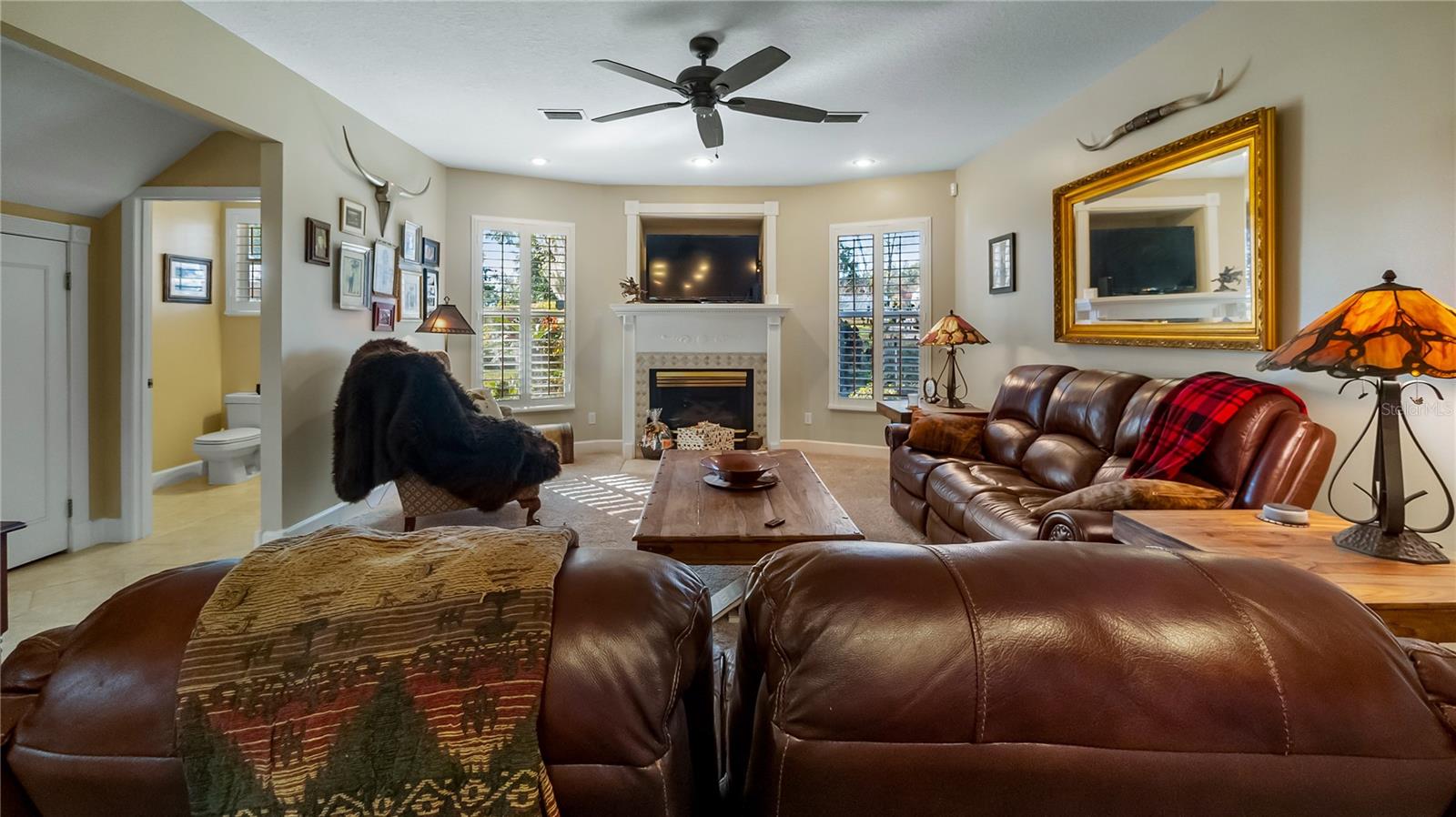 CLERMONT SUNNYSIDE UNIT - Residential