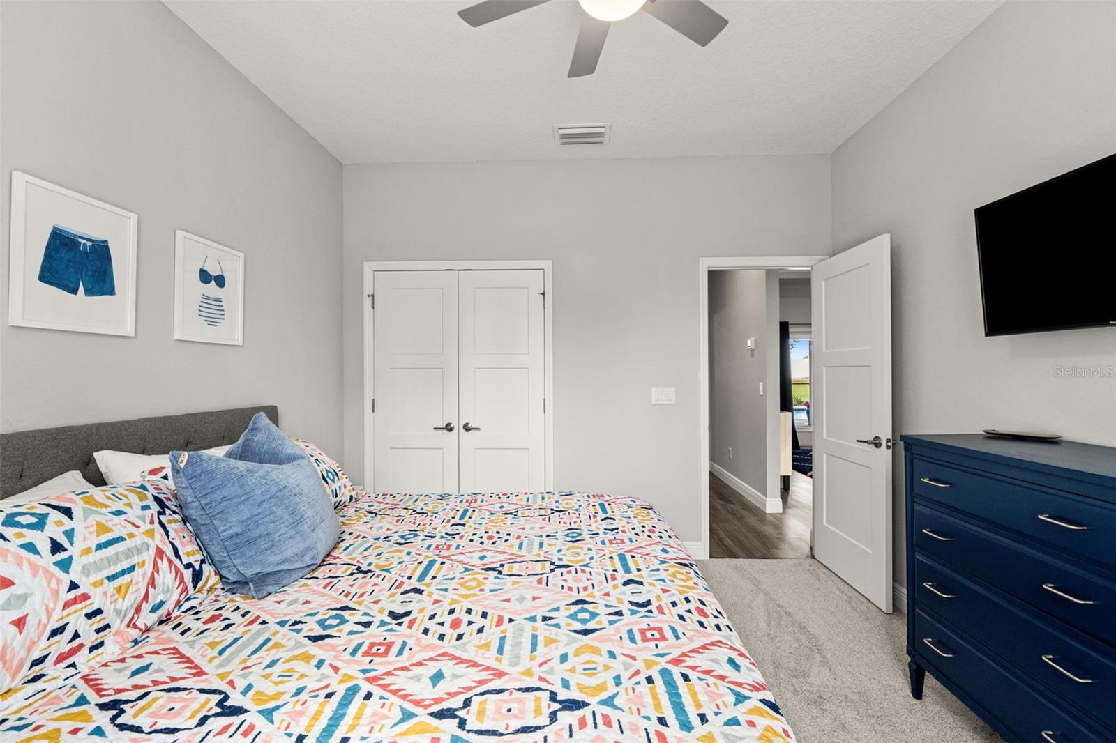 ROYAL HIGHLANDS - Residential