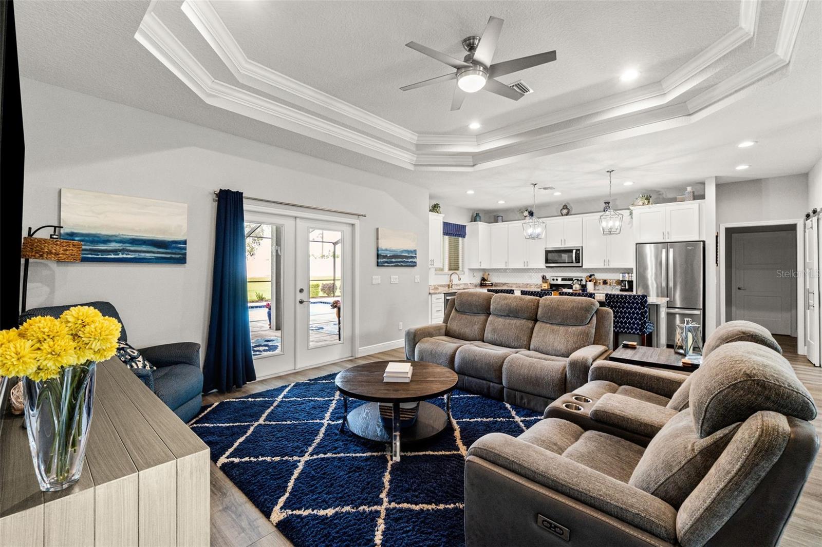 ROYAL HIGHLANDS - Residential