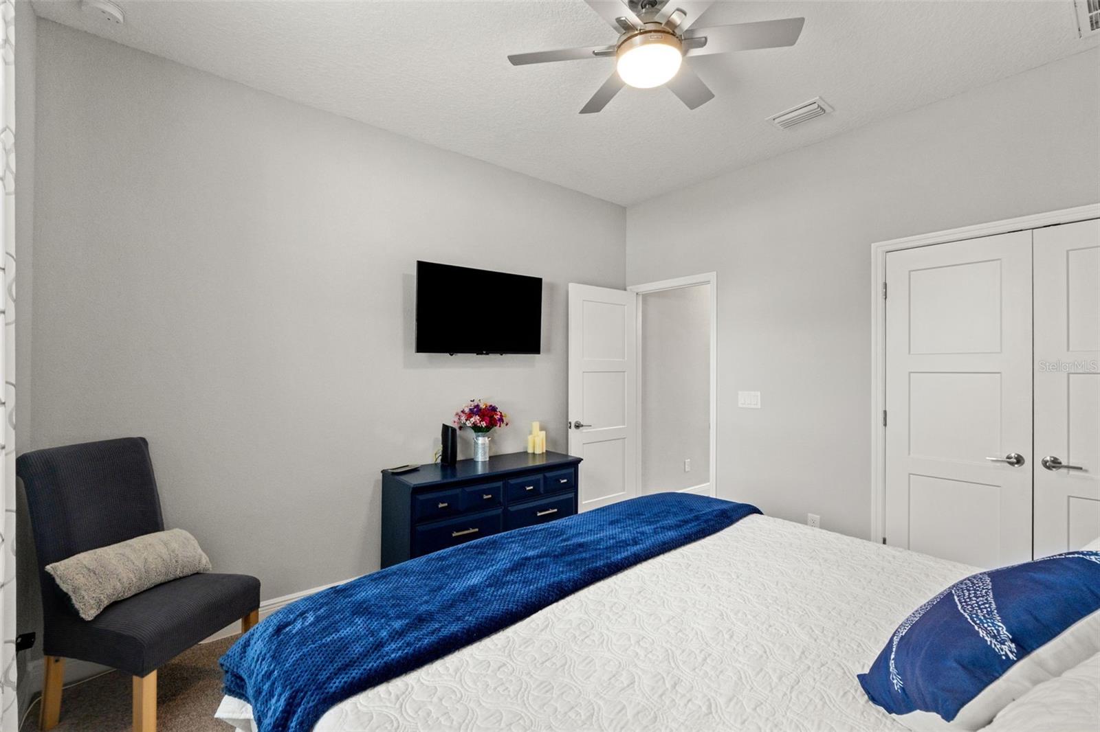 ROYAL HIGHLANDS - Residential