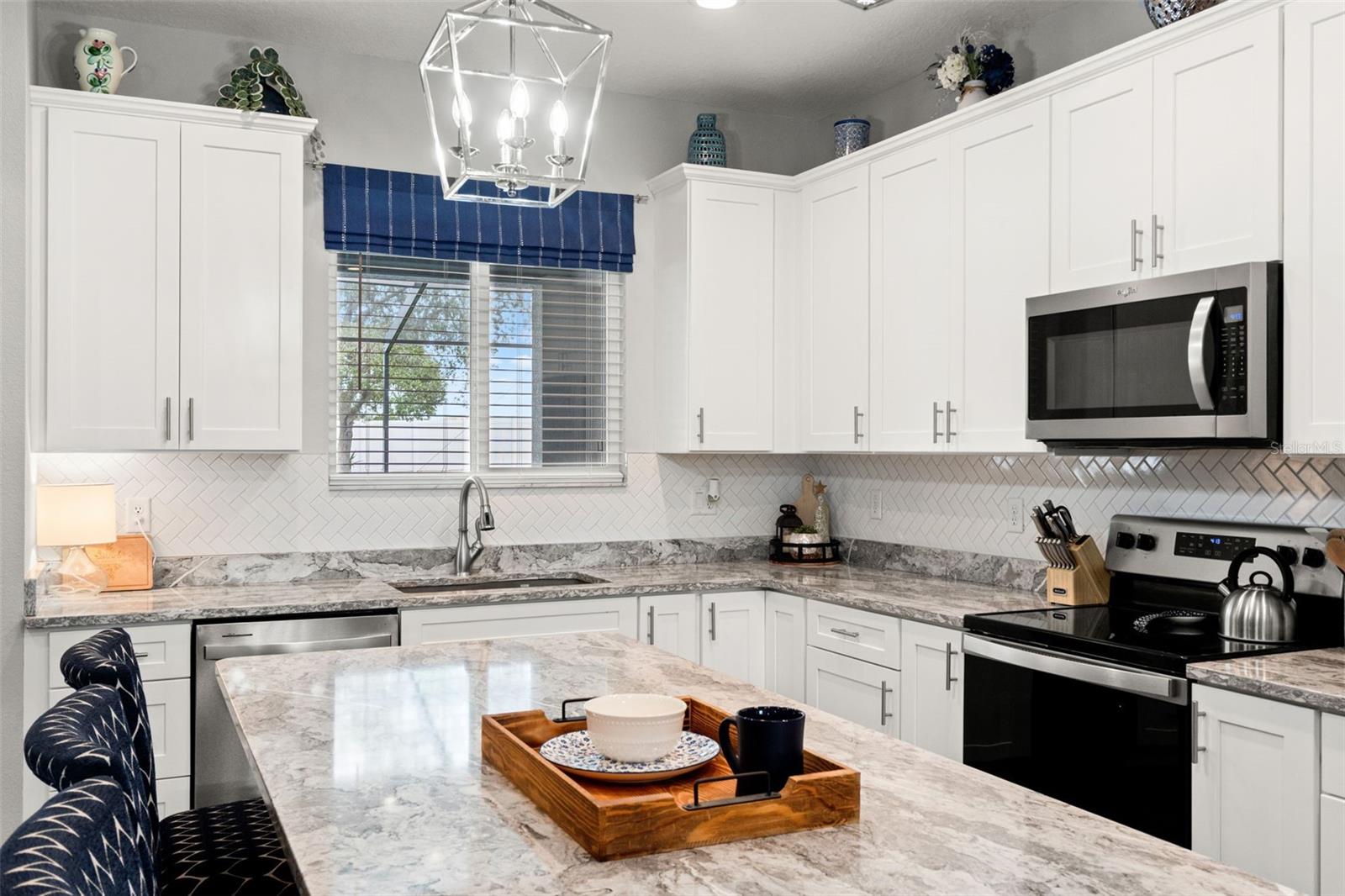 ROYAL HIGHLANDS - Residential