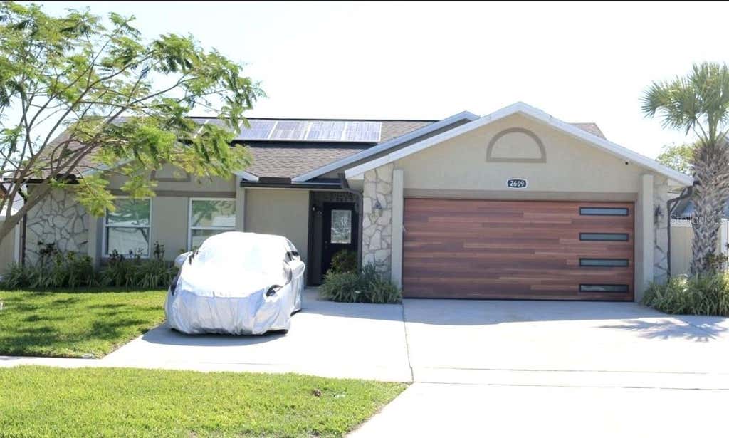 Photo of 2609 Mill Run Boulevard, Kissimmee, FL 34744 (MLS # S5156427)