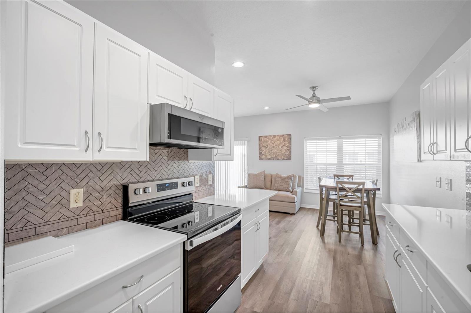 TOWNHOMES/VILLAS/SEA - Residential