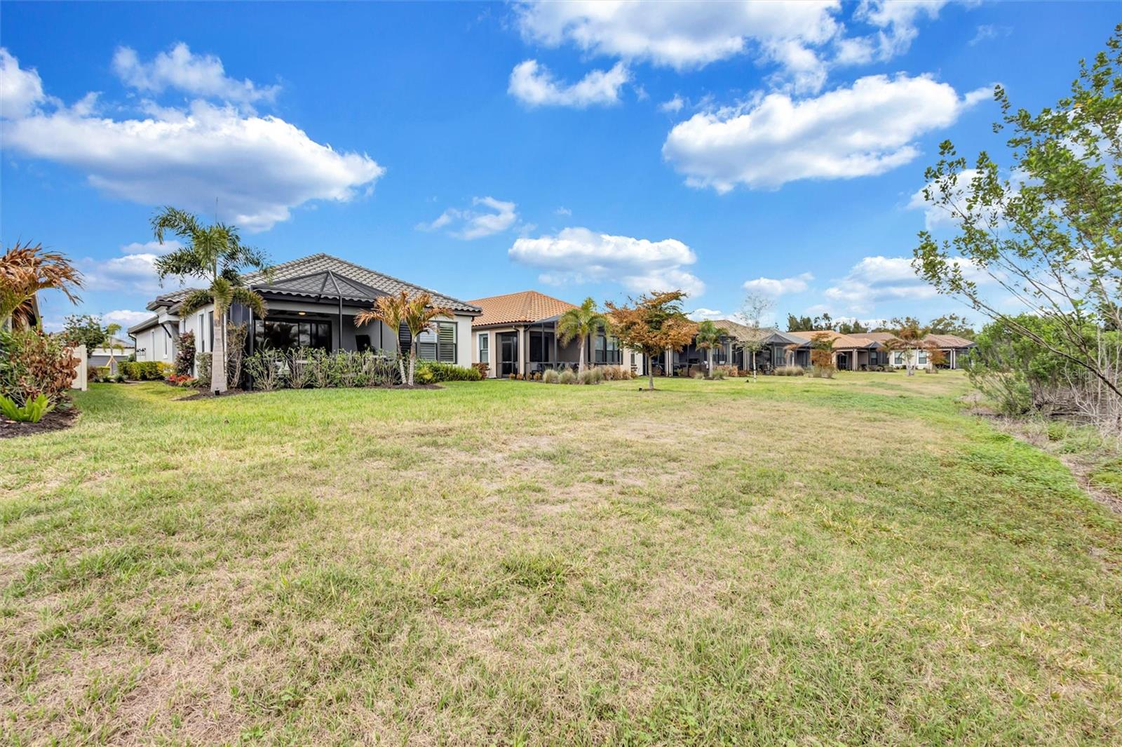 AZARIO ESPLANADE PH III SUBPH D - Residential