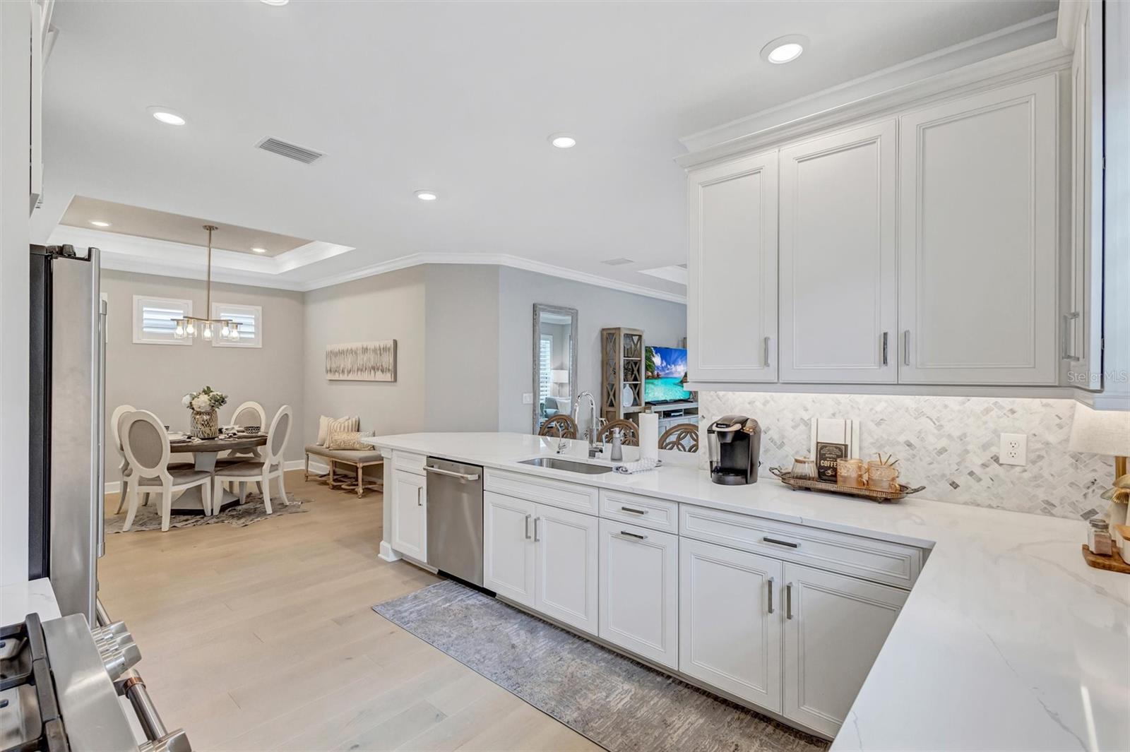 AZARIO ESPLANADE PH III SUBPH D - Residential