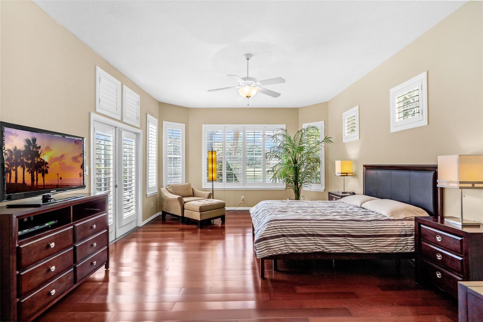 MUIRFIELD VILLAGE - Residential