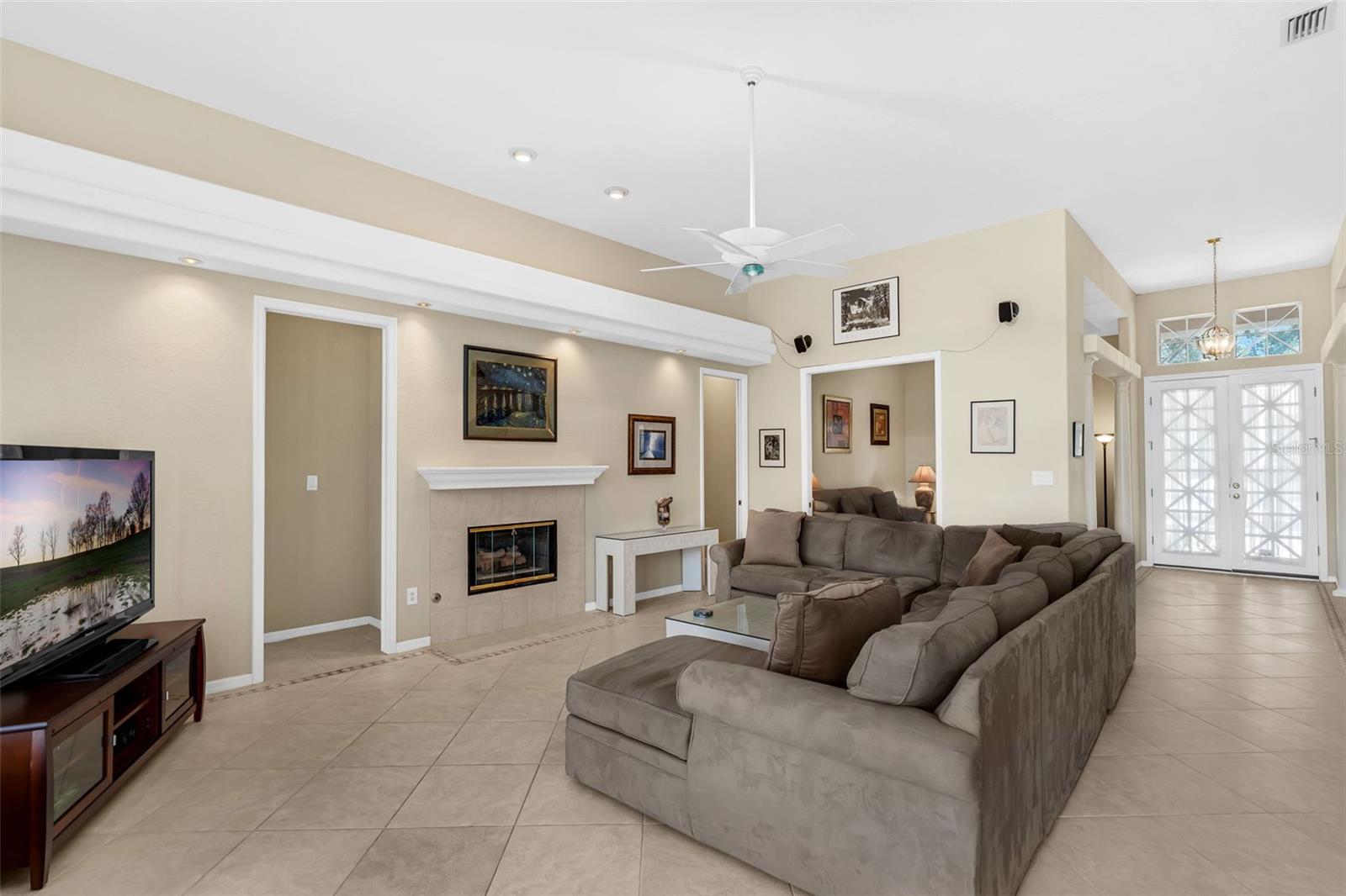MUIRFIELD VILLAGE - Residential