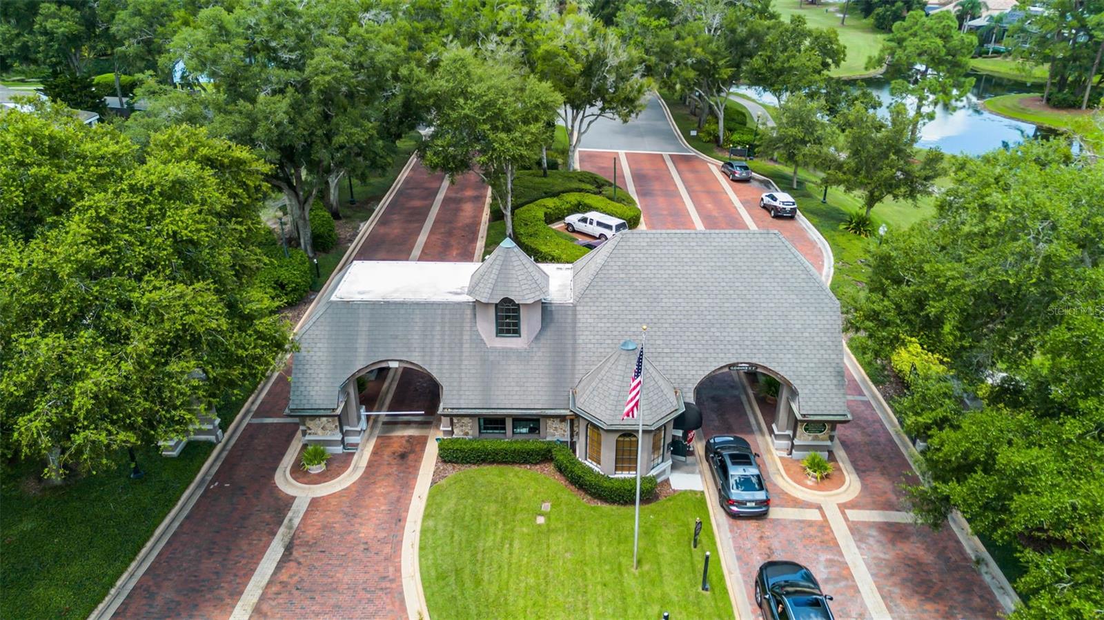 MUIRFIELD VILLAGE - Residential
