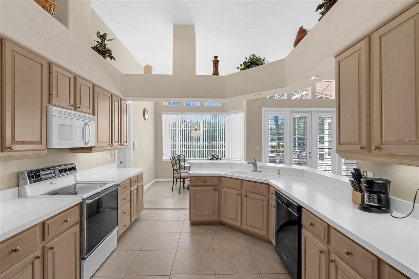 MUIRFIELD VILLAGE - Residential