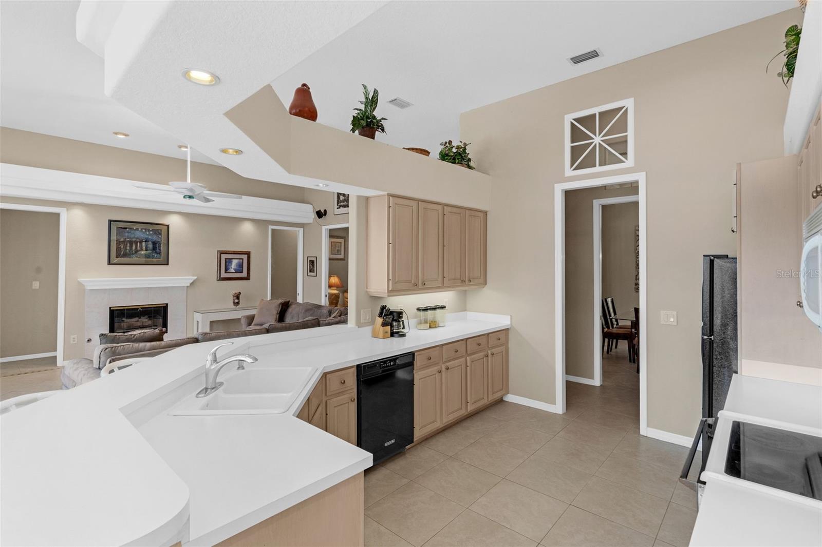 MUIRFIELD VILLAGE - Residential